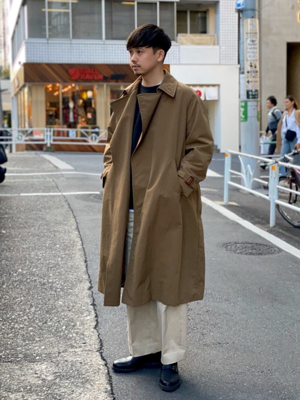 H BEAUTY&YOUTH UNITED ARROWS（エイチビューティーアンドユース