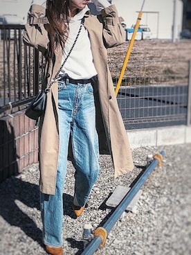 「ハイウエストデニム」｜「アイテム（トレンチコート）」を使った、やよさん（レディース・160cm）の冬コーディネート