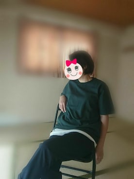 「COMME　CA COMMUNE（コムサコミューン）のオープンエンド　Tシャツ（Tシャツ/カットソー、グリーン系）」を使った、SERESさん（レディース・155cm）の夏コーディネート
