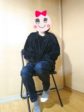 「TORNADO MART（トルネードマート）のTORNADO MART∴ムラ染ボアドロップクルー長袖カットソー（Tシャツ/カットソー、ブラック系）」を使った、SERESさん（レディース・155cm）の冬コーディネート