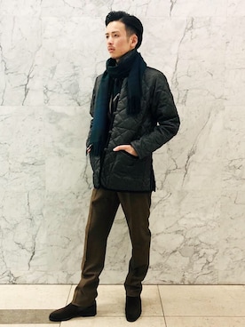 「アイテム（マフラー、ブルー系）」を使った、前田さん（メンズ・174cm）の秋コーディネート