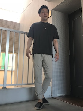 「Abercrombie&Fitch（アバークロンビーアンドフィッチ）のアイテム（スラックス）」を使った、chi♡さん（メンズ・178cm）の夏コーディネート