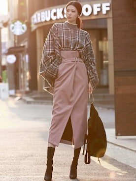 「DINT（ディント）のアイテム」を使った、DINTさん（レディース・172cm）の秋コーディネート