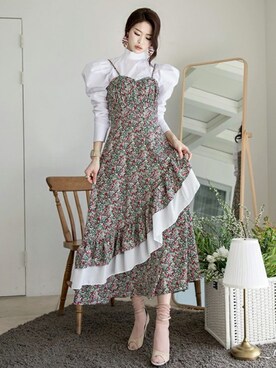 「DINT（ディント）のアイテム（トップス）」を使った、DINTさん（レディース・172cm）の冬コーディネート