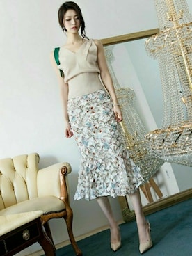 「DINT（ディント）のアイテム」を使った、DINTさん（レディース・172cm）の春コーディネート