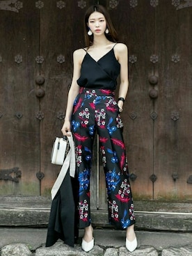 「アイテム（キャミソール、ブラック系）」を使った、DINTさん（レディース・172cm）の春コーディネート