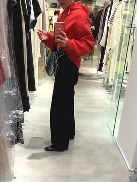 「UNIQLO（ユニクロ）のアイテム（デニムパンツ、ブラック系）」を使った、ayumi1901さん（レディース）の春コーディネート