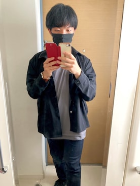 「NOT CONVENTIONAL（ノットコンベンショナル）のアイテム（シャツ/ブラウス、ブラック系）」を使った、かなたさん（メンズ・163cm）の春コーディネート