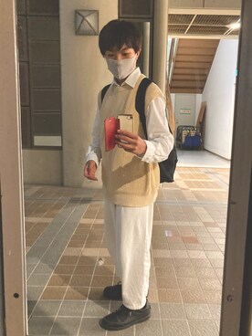 「GU（ジーユー）のアイテム（パンツ、ホワイト系）」を使った、かなたさん（メンズ・163cm）の春コーディネート