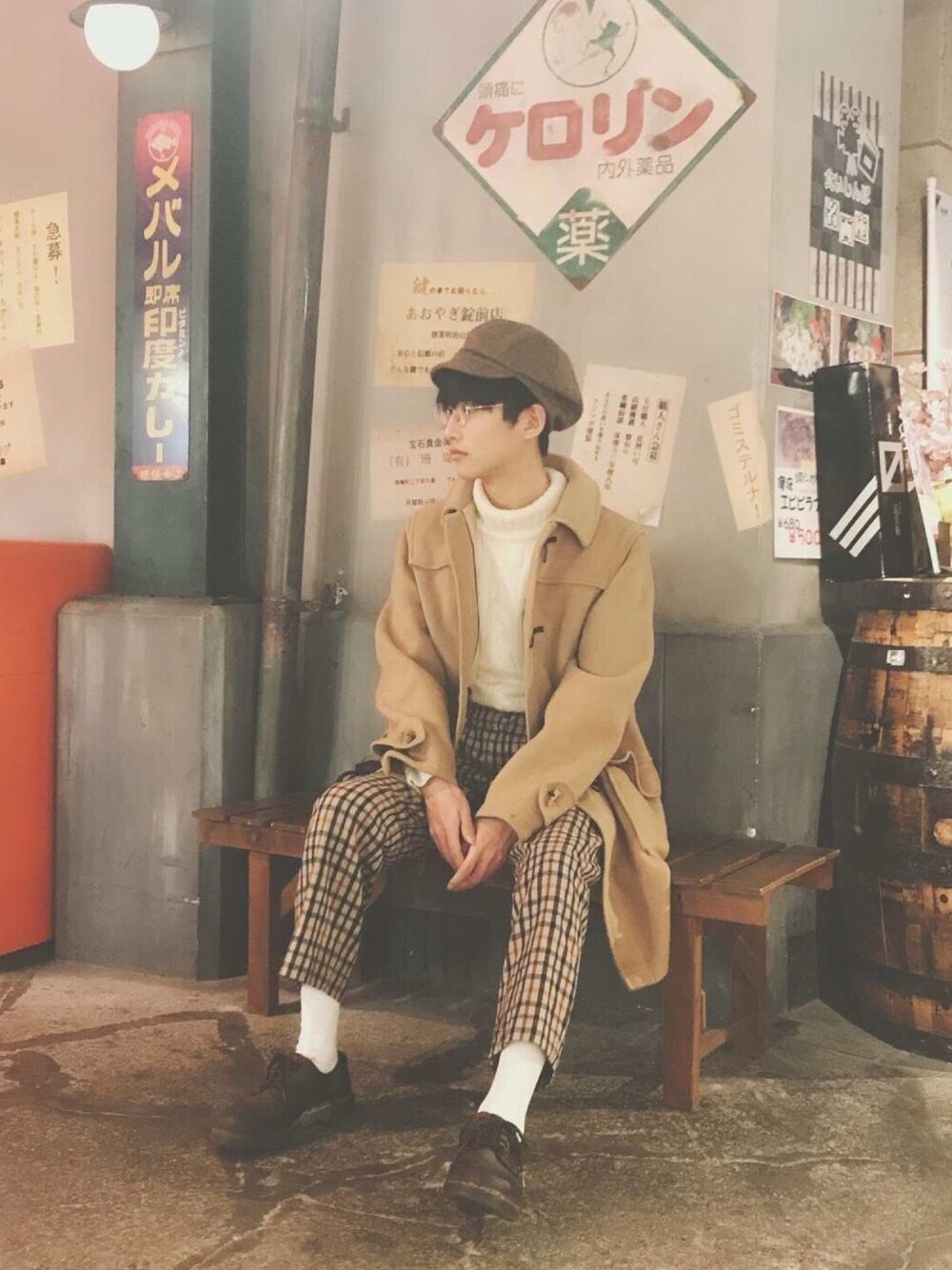 「Dr. MartensのDR. MARTENS Lace-up shoes（シューズ、ブラウン系）」を使った、samposarasteさん（メンズ・172cm）の冬コーディネートの1枚目の写真