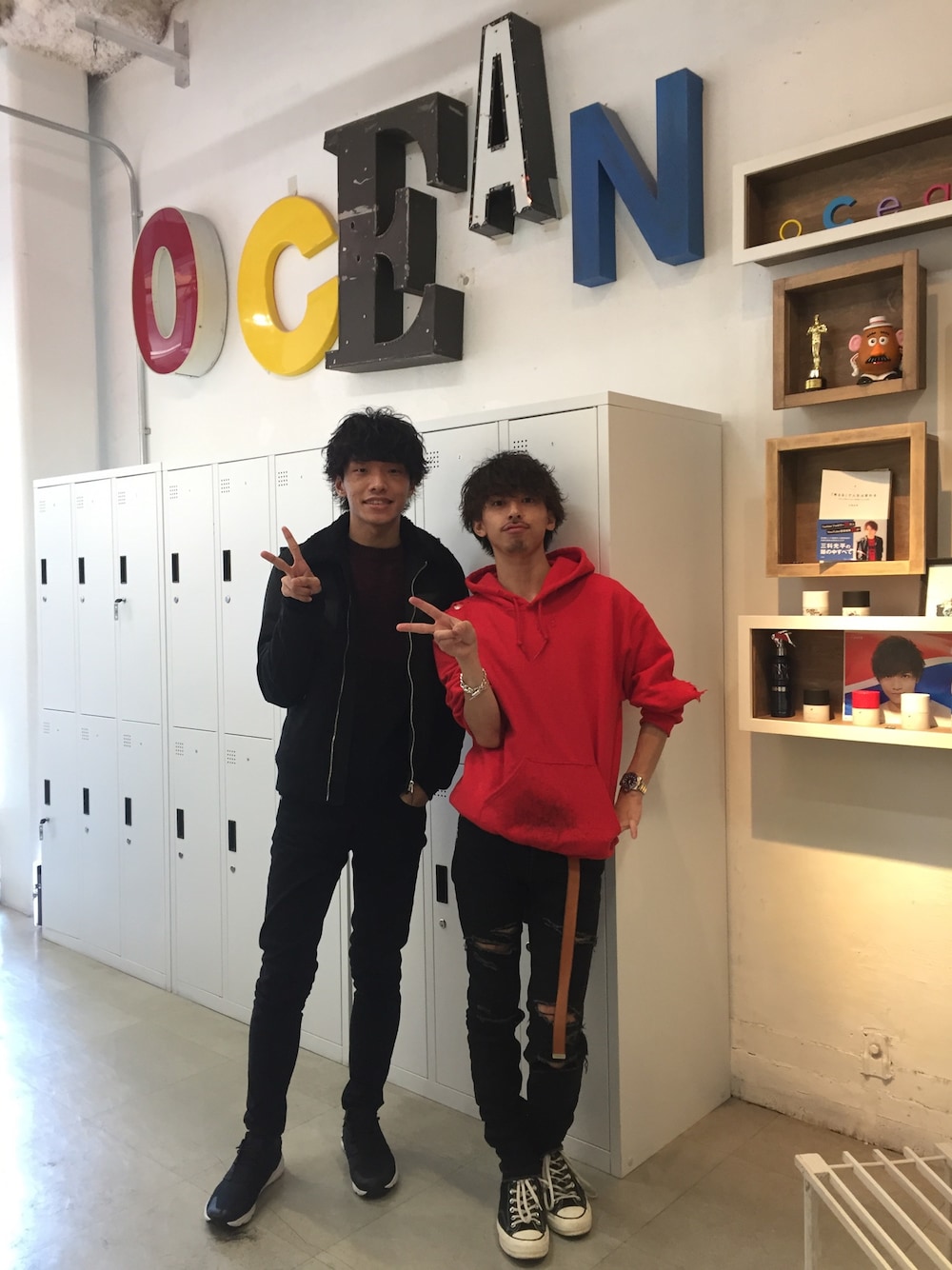 「ブラックコーデ、原宿、OCEANTOKYO、ootd」｜「wjk blackのアイテム（ジャケット/アウター、ブラック系）」を使った、Takao,Sさん（メンズ・175cm）の冬コーディネートの1枚目の写真