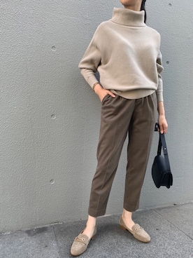 「LAVEANGE（ラビアンジェ）の〈2020AW〉リブ編みタートルプルオーバーニット（ニット/セーター、ベージュ系）」を使った、TOBIさん（レディース・163cm）の秋コーディネート