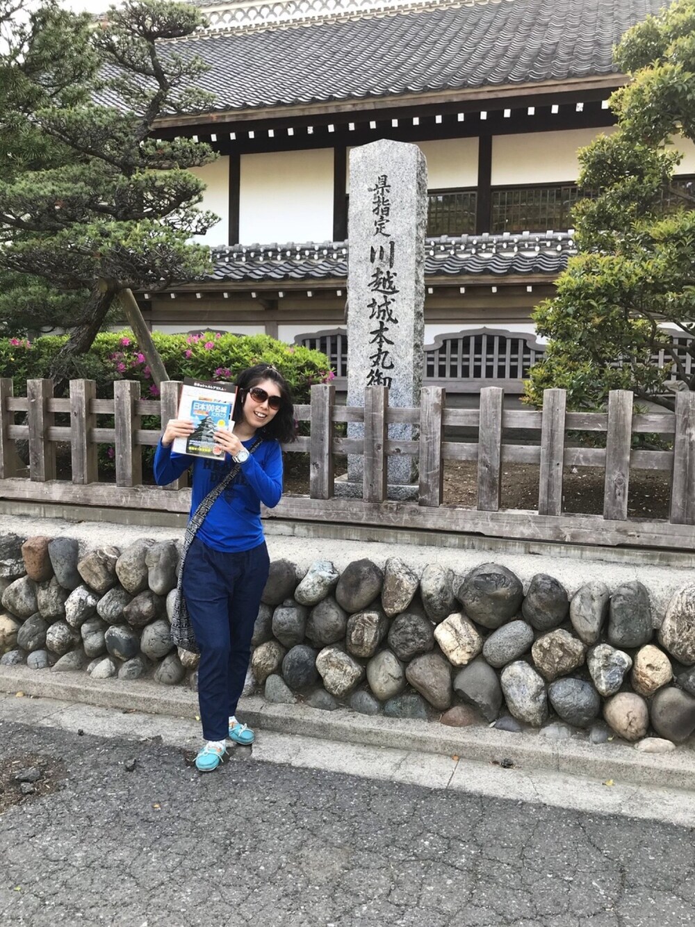 「アイラブメンズライク、ラッキーカラーは青、事務の人の休日、旅行、川越、城、運転、ディーゼル(DIESEL)、あたらしいやーつ、女子旅」｜「ALGONQUINSのアイテム（Tシャツ/カットソー、ブルー系）」を使った、🐸🐸たつきてぃー🧸さん（レディース・161cm）の春コーディネートの1枚目の写真