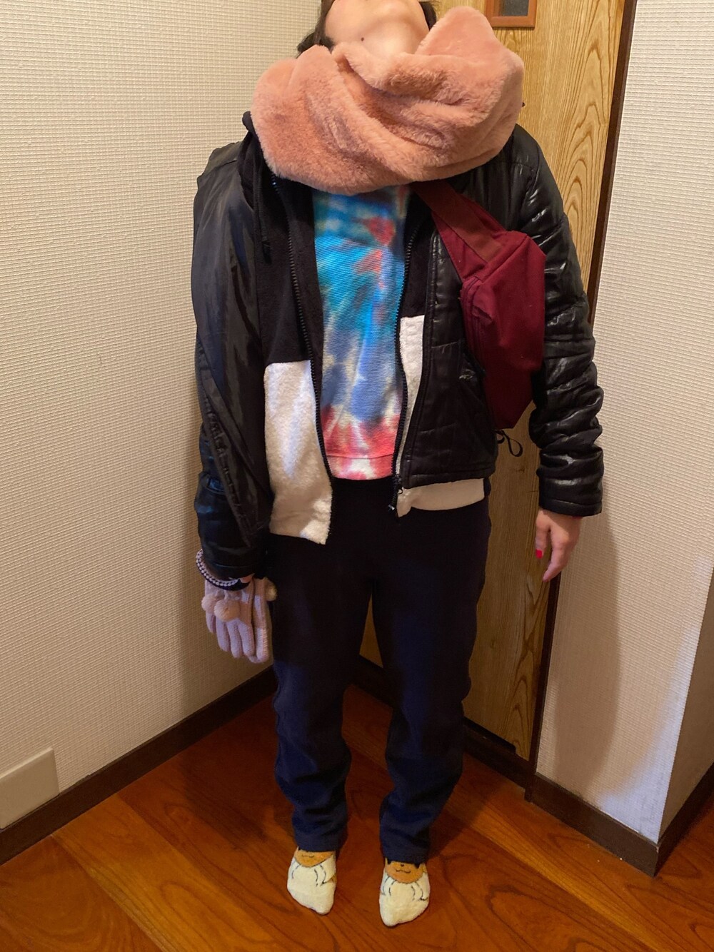 「ブラウン色に染まれ、事務の人、ラッキーカラーはスカイブルー、2月っ」｜「X-girlのTIE DYE KNIT TOP（ニット/セーター、ブルー系）」を使った、🐸🐸たつきてぃー🧸さん（レディース・161cm）の冬コーディネートの1枚目の写真