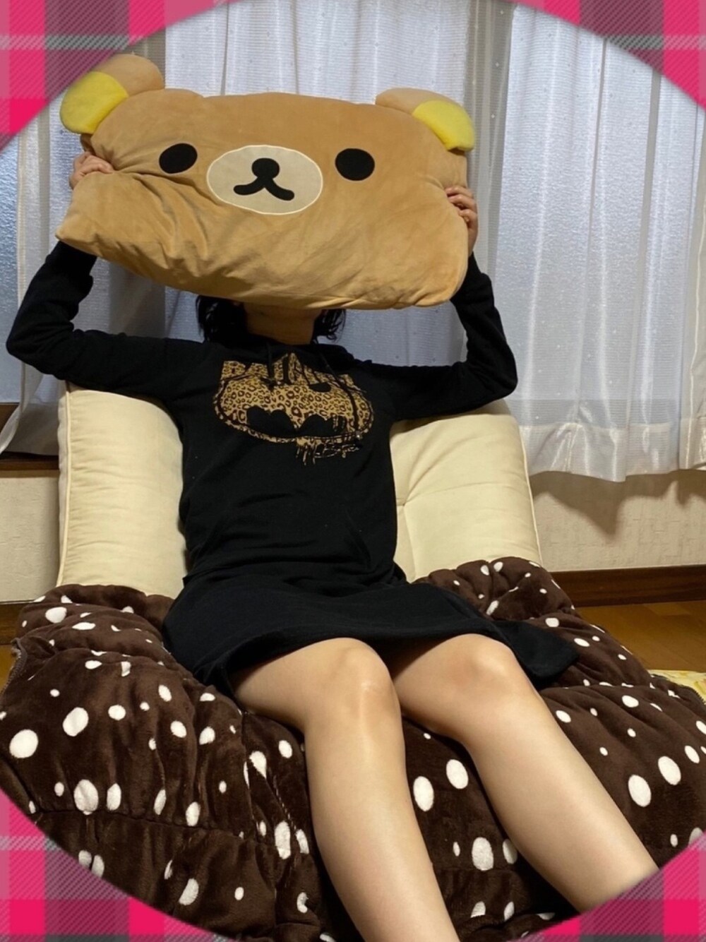 「おうちファッション、事務の人の休日、4月っ、ロングワンピース、部屋着、ルームウェア、部屋撮り、しがつ」｜「no brandのアイテム（ワンピース、ブラック系）」を使った、🐸🐸たつきてぃー🧸さん（レディース・161cm）の春コーディネートの1枚目の写真