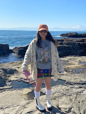 「SCULPTOR（スカルプター）のTIEDYE KITTEN SWEATSHIRT/タイダイキティースウェット（スウェット、グレー系）」を使った、kana03062021さん（レディース・155cm）の冬コーディネート