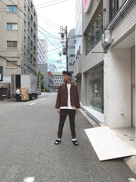 「markaware（マーカウェア）の【MARKAWARE】ユーティリティ-CPOシャツ （セットアップ対応）/ A20A-04SH01C（シャツ/ブラウス、ブラウン系）」を使った、北村竜大さん（メンズ・178cm）の春コーディネート