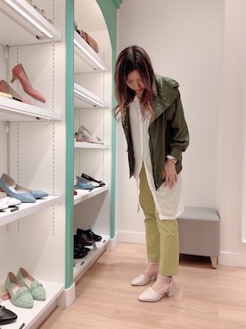 「アイテム（パンプス、グレー系）」を使った、ORientalTRaffic HEP FIVE店さん（レディース・168cm）の春コーディネート