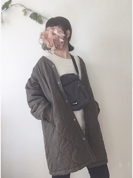 「白ニット」｜「アイテム（MA-1）」を使った、𝙃𝙖𝙢.さん（レディース・161cm）の冬コーディネート