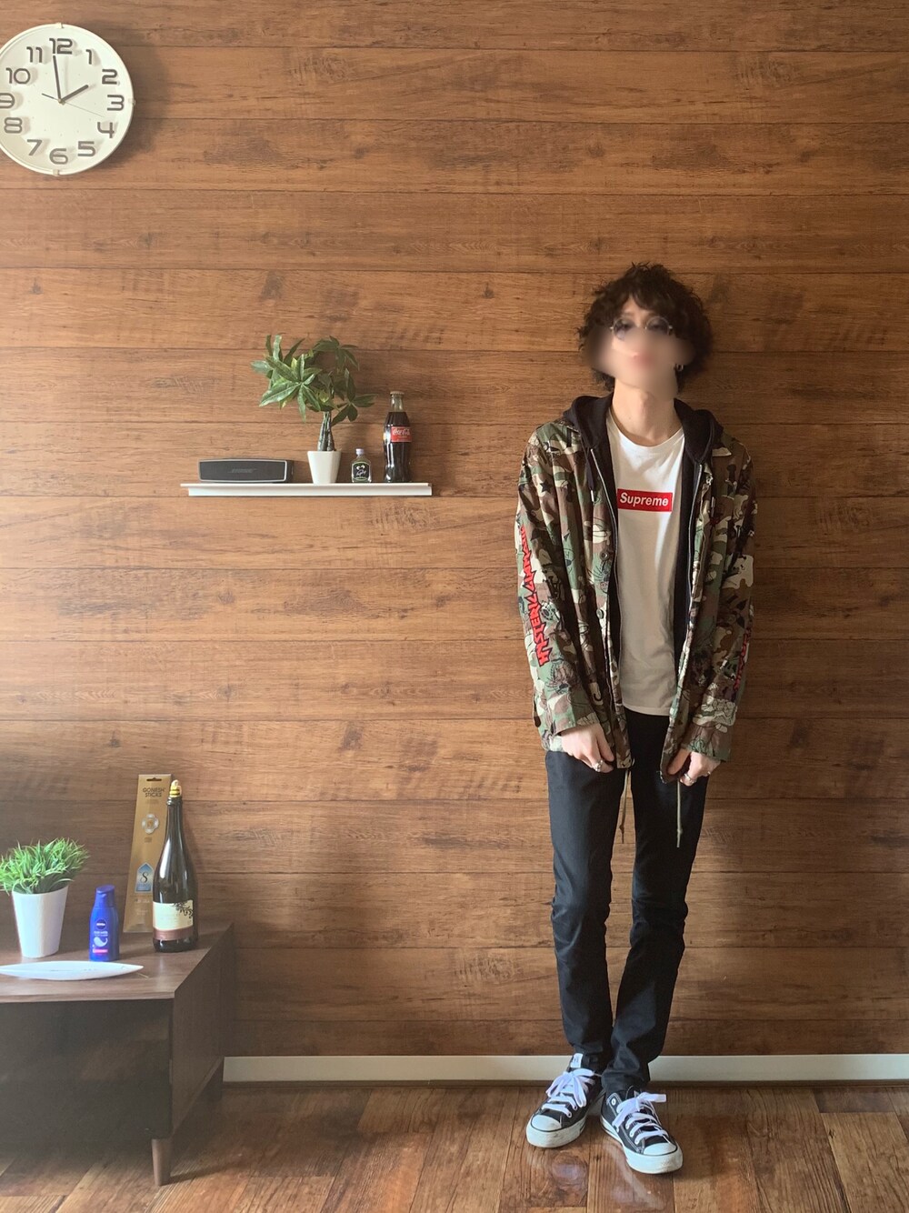 「シャツ、ジャケット、ブラック、カモフラ、迷彩、シュプリーム、偽物、白、パーカー、春」｜「HYSTERIC GLAMOURのHYS LIGHTNING刺繍 ミリタリーシャツジャケット（ブルゾン、その他）」を使った、5392さん（メンズ・169cm）の冬コーディネートの1枚目の写真