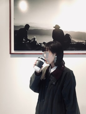 「オイルドジャケット」｜「アイテム（アクセサリー）」を使った、ムルミさん（レディース・166cm）の冬コーディネート