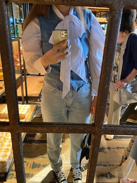 「デニム オン デニム」｜「アイテム（シューズ）」を使った、りほさん（レディース・167cm）の秋コーディネート