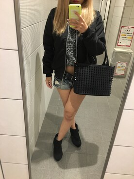 「SHAKE SHAKE  （シェイクシェイク）のアイテム」を使った、nahoさん（レディース・155cm）の冬コーディネート