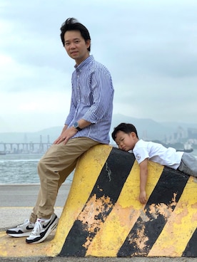 「Abercrombie&Fitch（アバークロンビーアンドフィッチ）のアイテム（シャツ/ブラウス）」を使った、Terry Shum 沈賦権さん（メンズ・176cm）の秋コーディネート