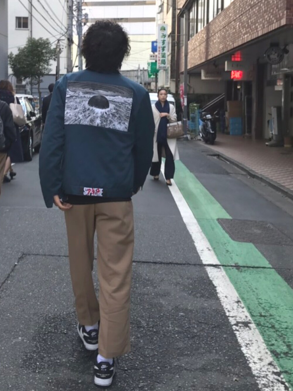 「Supreme x Comme des Garcons SHIRT、Supreme x NIKE、supreme akira、supreme、シュプリーム、シュプリーム ナイキ、ストリート、モードストリート、コムデギャルソン、ワークジャケット」｜「Supreme のアイテム（ブルゾン、ブラック系）」を使った、_さん（メンズ・175cm）の冬コーディネートの1枚目の写真