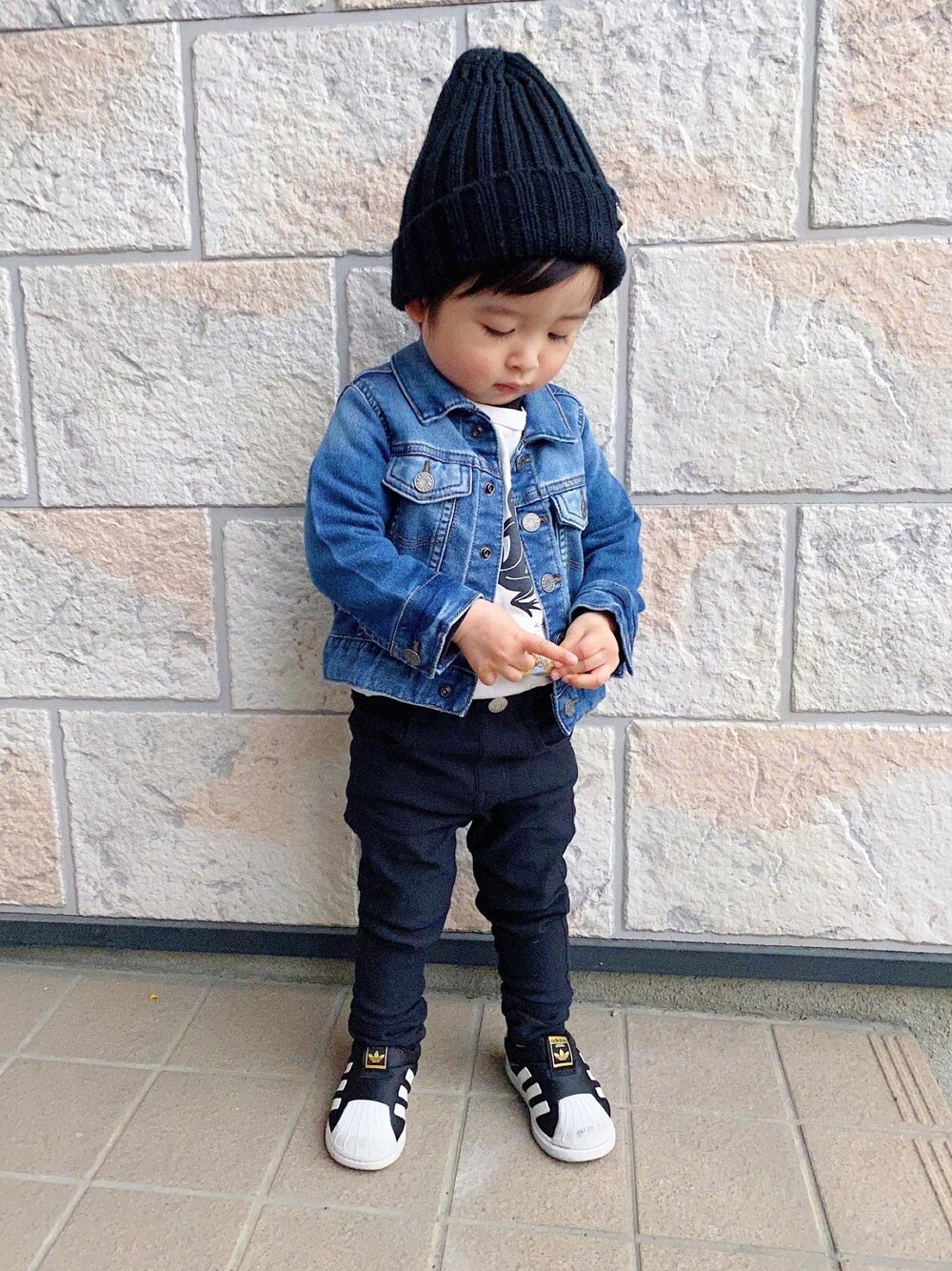 「2歳2ヶ月、男の子コーデ、男の子ママ」｜「babyGAPのアイテム（デニムジャケット、ブルー系）」を使った、toamamaさん（レディース・153cm）の冬コーディネートの1枚目の写真