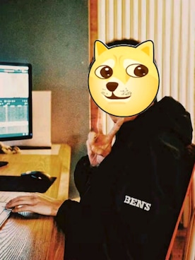 「BEN DAVIS（ベンデイビス）のアイテム（マウンテンパーカー）」を使った、amos_juvenさん（メンズ・173cm）の春コーディネート