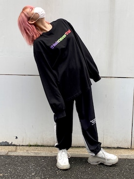 「原宿」｜「アイテム（カーゴパンツ）」を使った、ヤナギバシリオナさん（レディース・168cm）の夏コーディネート