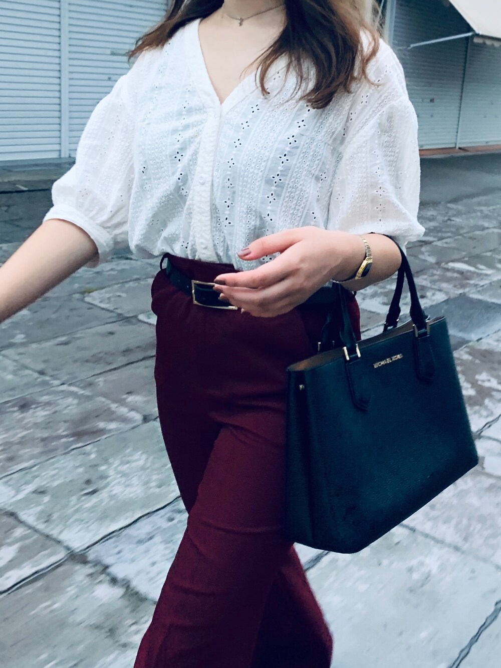 「シンプルコーデ、moussy、GU、カジュアル、きれいめカジュアル、おしゃれさんと繋がりたい」｜「GUのアイテム（パンツ、レッド系）」を使った、えなさん（レディース・157cm）の夏コーディネートの1枚目の写真
