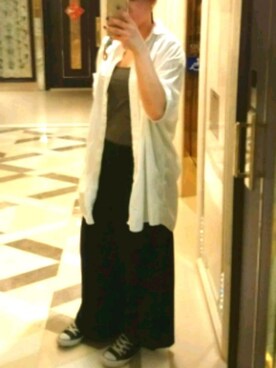 「カーキ×ホワイト」｜𝓈𝒽𝒶𝓃𝒾𝒸𝑒さん（レディース・165cm）の秋コーディネート