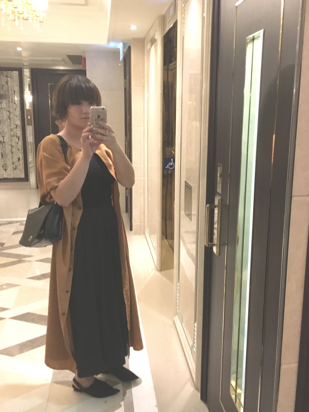 「シンプルコーデ、マスタード、マスタードイエロー、オトナ女子、通勤コーデ、出勤コーデ、オフィスカジュアル、ママファッション」｜「niko and...のアイテム（ワンピース、イエロー系）」を使った、𝓈𝒽𝒶𝓃𝒾𝒸𝑒さん（レディース・165cm）の夏コーディネートの1枚目の写真