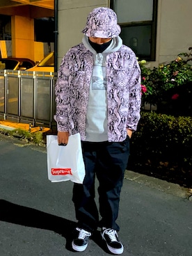 Supreme シュプリーム のハット ピンク系 を使った人気ファッションコーディネート Wear