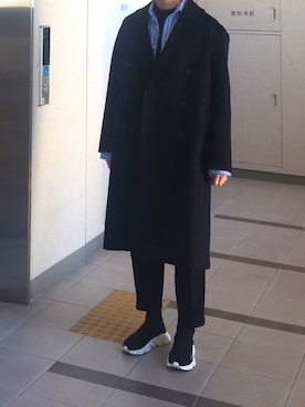 「BALENCIAGA」｜「アイテム（チェスターコート）」を使った、Ssunさん（メンズ・175cm）の冬コーディネート