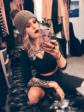 「アイテム（ファンデーション）」を使った、Falesha さん（レディース・157cm・20代）の冬コーディネート