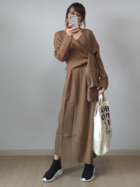 「ソックススニーカー」｜「アイテム（ワンピース/ドレス）」を使った、akoさん（レディース・155cm）の秋コーディネート