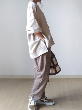 「Sheson（シーズン）のアイテム（スウェット）」を使った、akoさん（レディース・155cm）の秋コーディネート