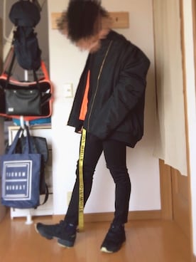 「OFF-WHITE」｜「アイテム（MA-1）」を使った、S🤐さん（メンズ・172cm）の冬コーディネート