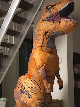 「ハロウィン」｜「アイテム（オールインワン・サロペット）」を使った、UN-SHYさん（メンズ・179cm）の秋コーディネート