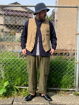 「アーミー」｜「アイテム（スリッポン）」を使った、KAZUさん（メンズ・170cm）の春コーディネート