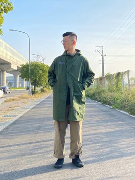 「B-SIDE（ビーサイド）のアイテム」を使った、Darren huangさん（メンズ・178cm）の冬コーディネート