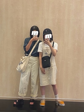 「オフホワイト」｜「アイテム（ジャンパースカート）」を使った、すぎもとさん（レディース・160cm）の夏コーディネート