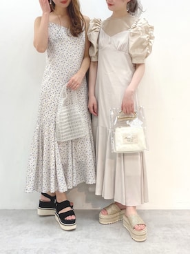 「部屋撮り」｜「アイテム（ワンピース/ドレス）」を使った、miya【骨格ウェーブ/イエベ春】さん（レディース・160cm）の春コーディネート