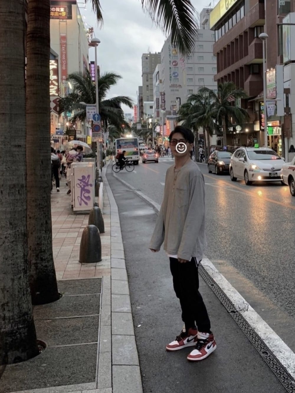 「THE NORTH FACE、THE NORTH FACE PURPLE LABEL、ノースフェイス、シンプルコーデ、ストリート、ストリート系、NIKE、air jordan 1、レイヤードstyle、レイヤードスタイル」｜「THE NORTH FACEのアイテム（Tシャツ/カットソー、グレー系）」を使った、KNTさん（メンズ・50cm）の冬コーディネートの1枚目の写真
