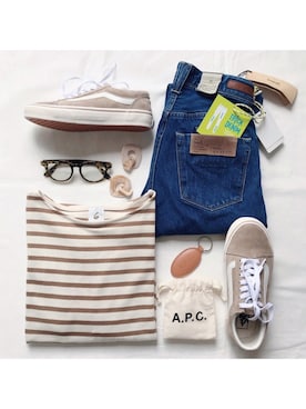 「A.P.C.（アーペーセー）のアイテム（財布/小物）」を使った、SIZUさん（レディース・156cm）の冬コーディネート