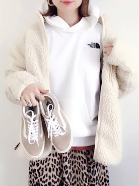 「GRL（グレイル）のアイテム（ピアス（両耳用））」を使った、SIZUさん（レディース・156cm）の冬コーディネート