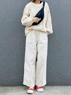 「Guess（ゲス）のアイテム」を使った、SIZUさん（レディース・156cm）の秋コーディネート